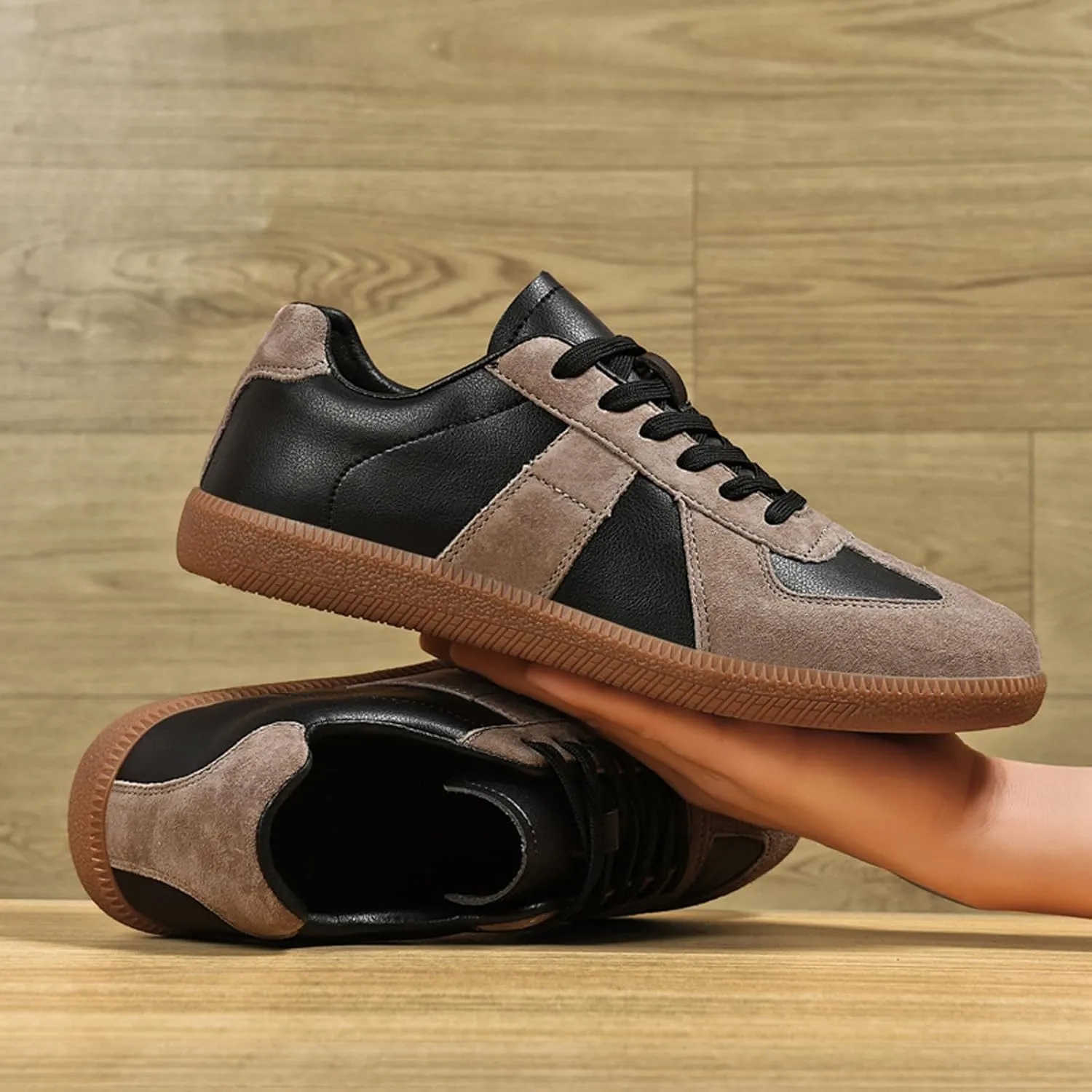 CERYTHRINA Womens Retro Sneakers: Low-top Tennis Shoes - Skateboarding Fashion Sneakers - Casual Versatile Park Flats for Travel Walking