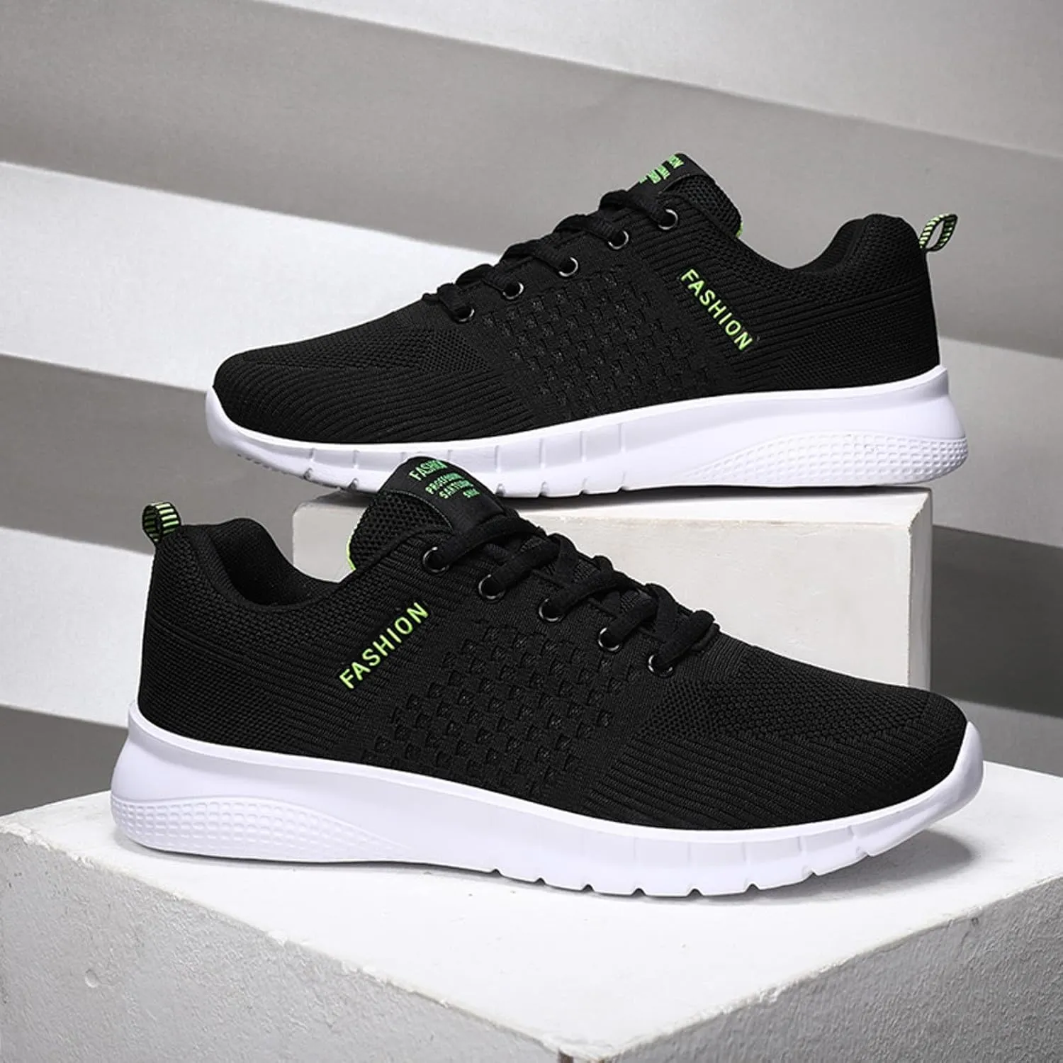 Mens Lightweight Minimalist Shoes Breathable and Light Outdoor Comfy Walking Shoe Lightweight Minimalist Shoes