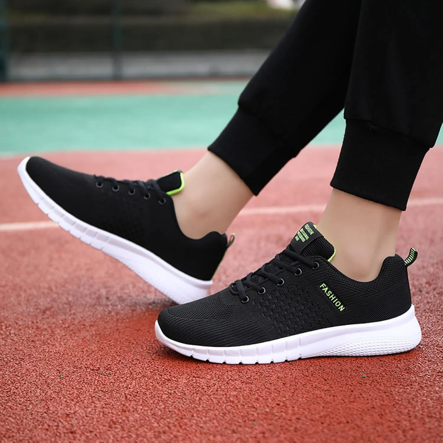 Mens Lightweight Minimalist Shoes Breathable and Light Outdoor Comfy Walking Shoe Lightweight Minimalist Shoes