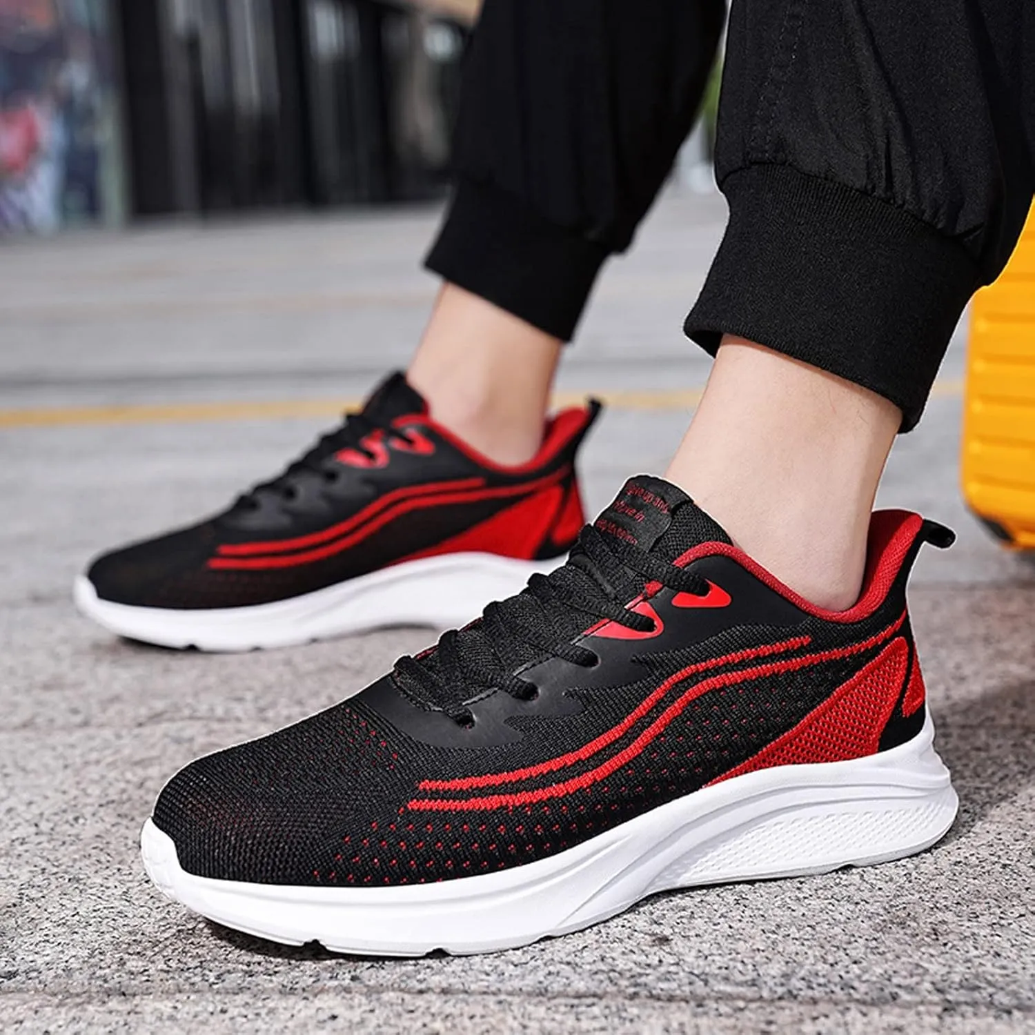Men's Non Slip Tennis Sneakers Lightweight Breathable Walking Shoe Gym Tennis Arch Support Sports Shoes for Men