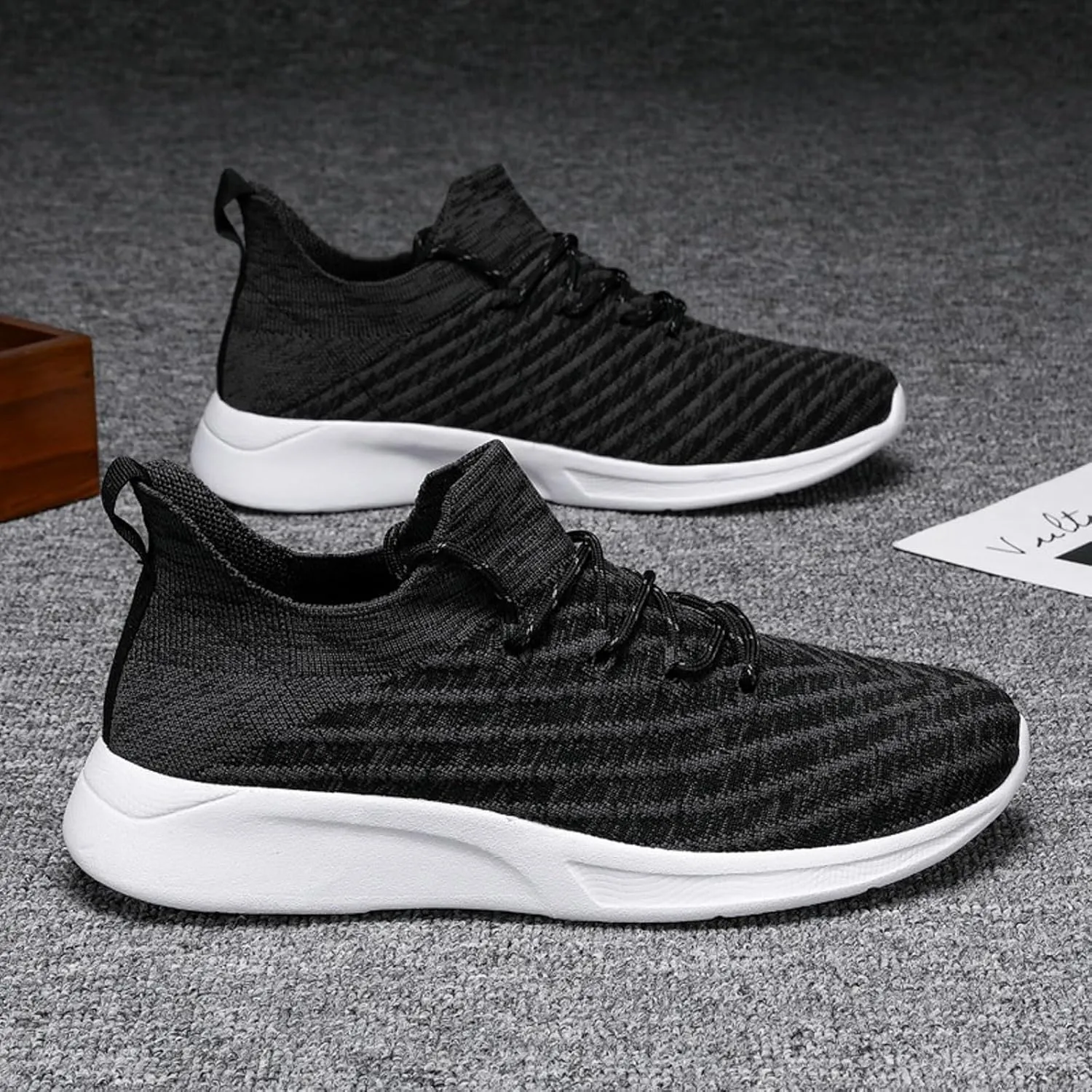 Outdoor Jogging Sneakers for Men Comfortable Lightweight Casual Walking Shoe Men's Sport Breathable Mesh Shoes