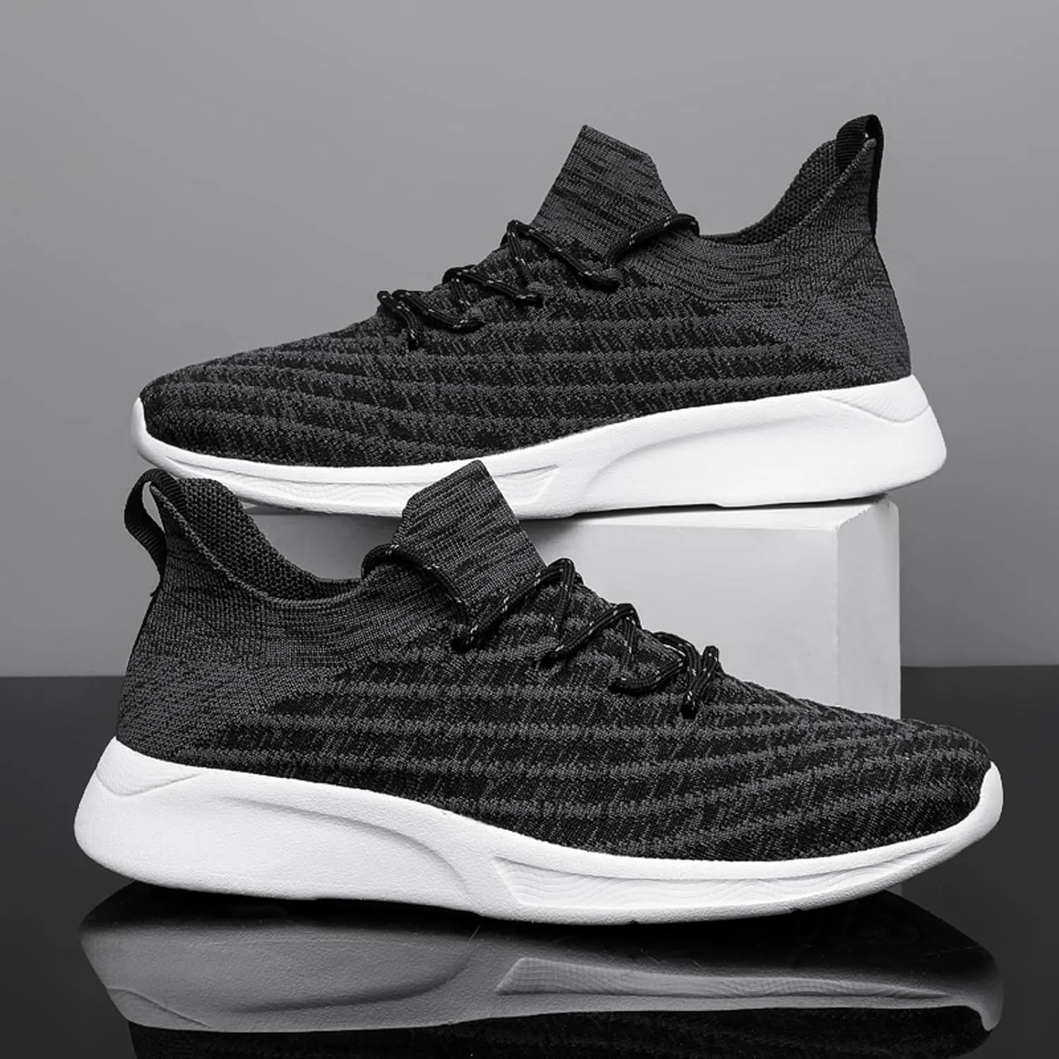 Outdoor Jogging Sneakers for Men Comfortable Lightweight Casual Walking Shoe Men's Sport Breathable Mesh Shoes