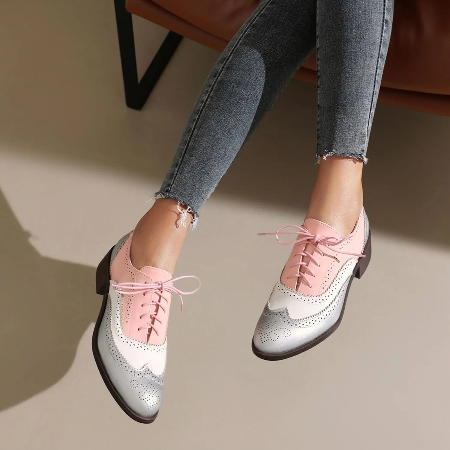 SHEMEE Women's Chunky Low Heels Oxfords Saddle Shoes Creeper Vintage Wingtip Brogues Perforated Flats Lace Up Pumps