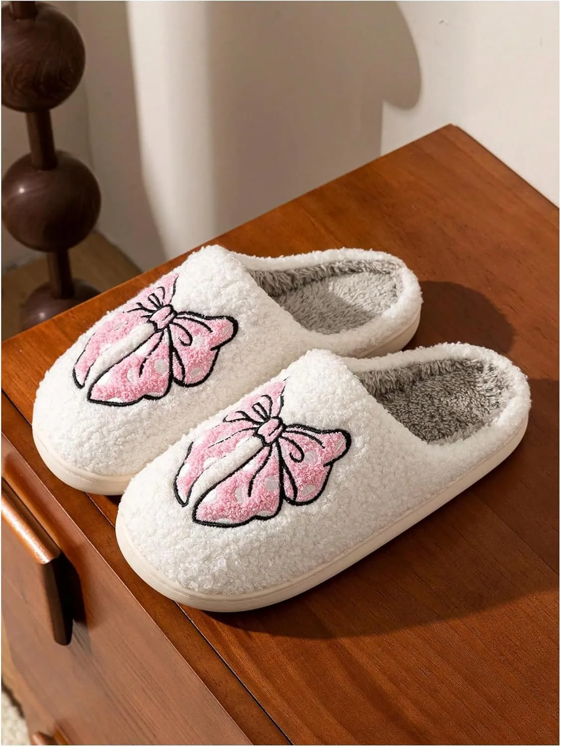 Verdusa Women's Bow Fuzzy Bedroom Slippers Warm Indoor Home Slipper Shoes