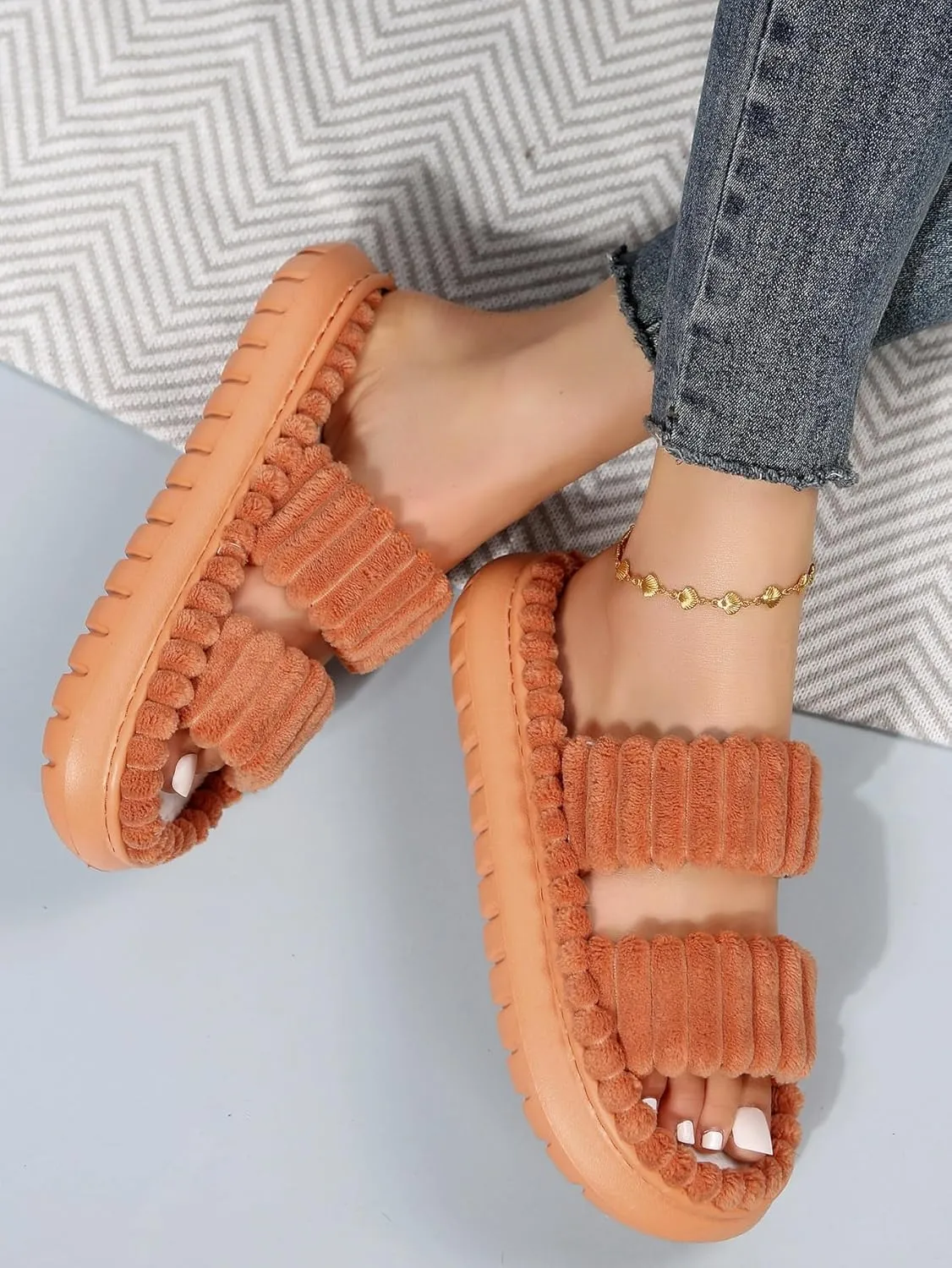 Verdusa Women's Double Strap Fuzzy Bedroom Slippers Cozy Memory Foam House Slide