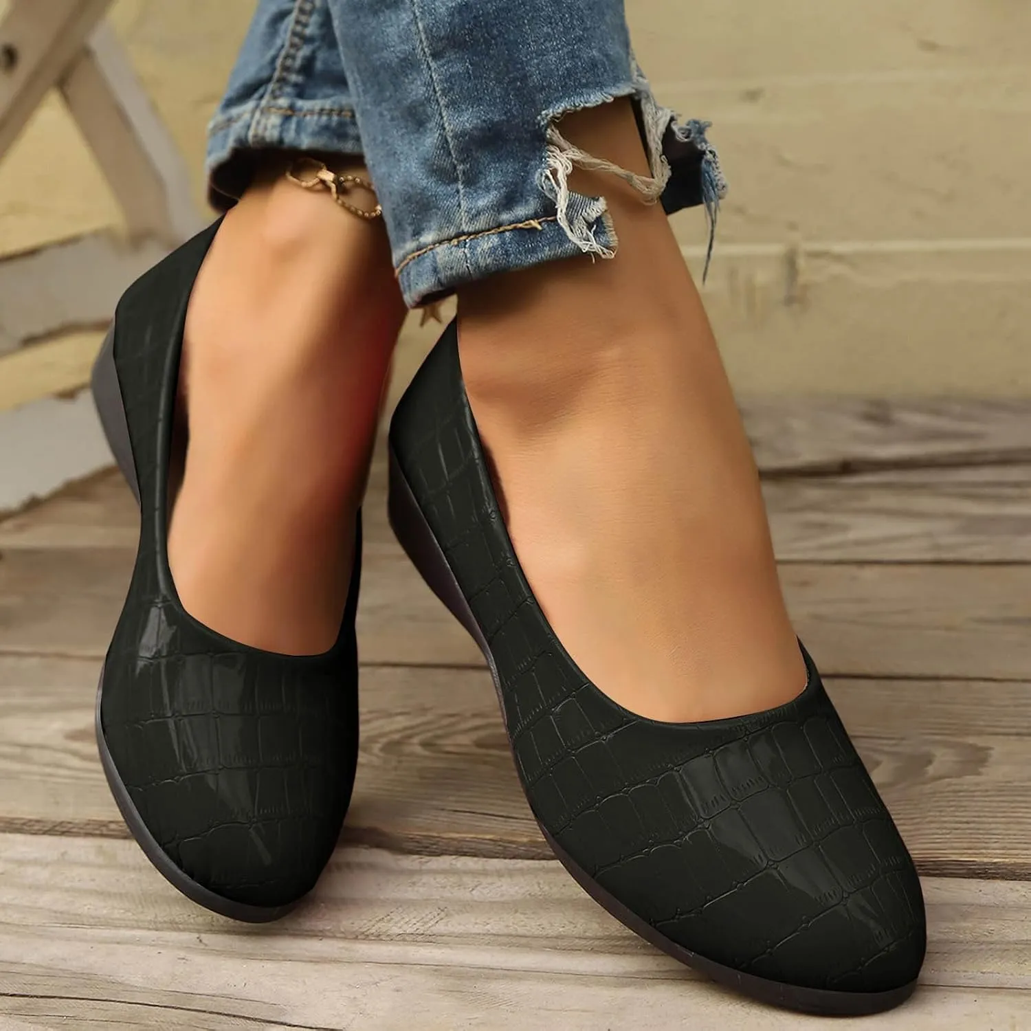 Women's Comfortable Loafers Soft Leather Slip on Casual Outdoor Sandals Round Toe Driving Flat Work Walking Shoes for Women Dressy Low Heels Orthopedic Sandals ﻿