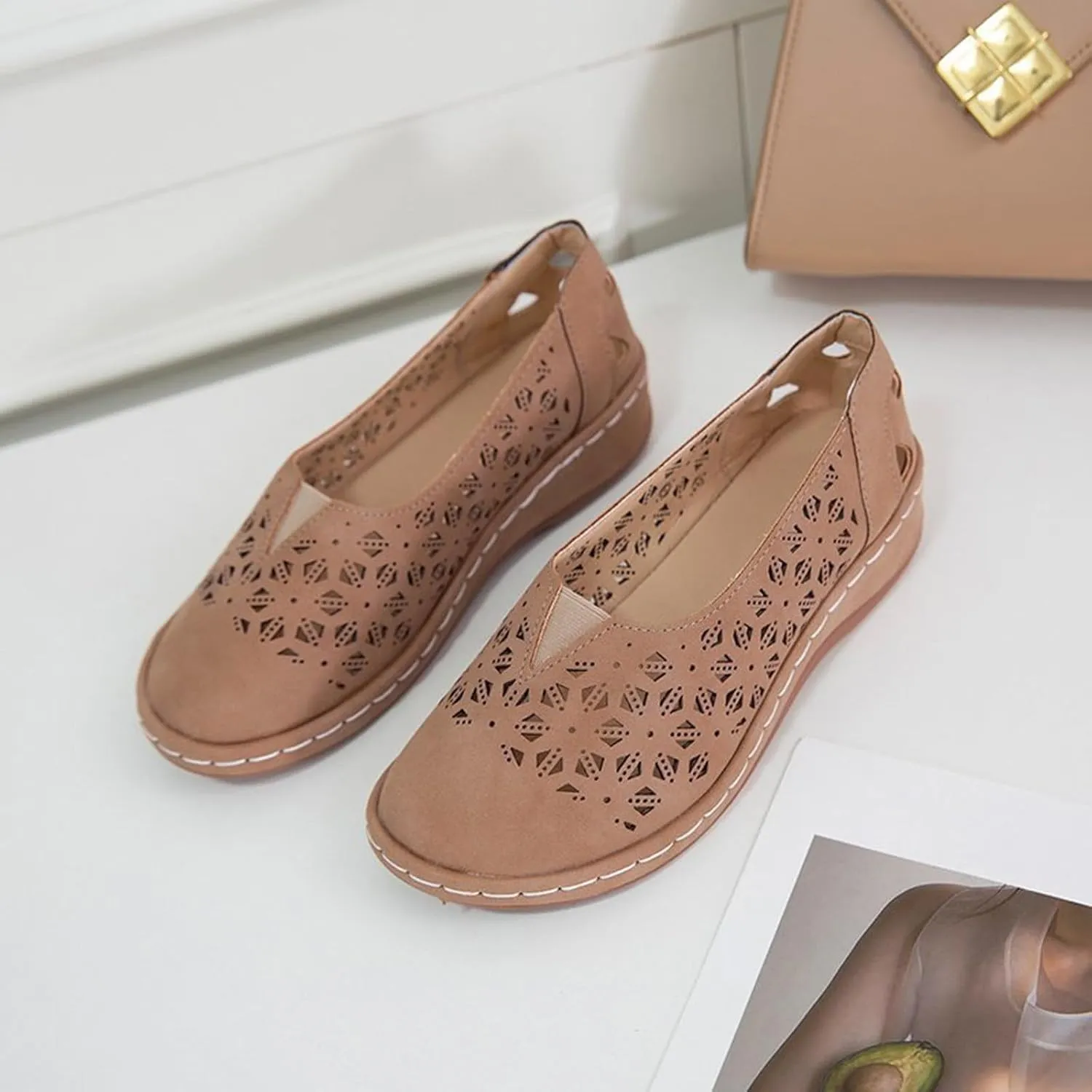 Womens Flat Sandals Slip on Platform Wedge Sandals Hollow Out Breathable Loafers, Wide Closed Toe Flat Wedges Non-Slip Orthopedic Shoes Beach Outdoor Walking Slippers