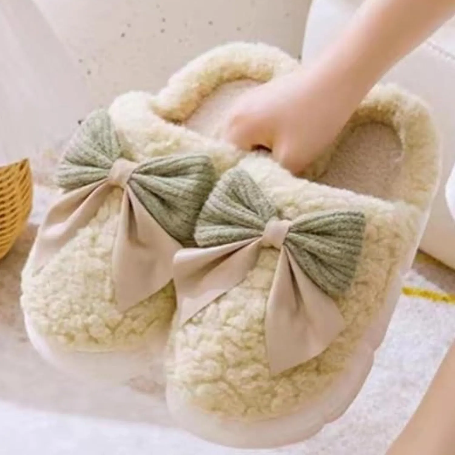 Women's Fuzzy House Slippers Fuzzy Bow Fall Winter Elegant Cozy Shoes with Faux Pelt Liner Plush Warm Slippers