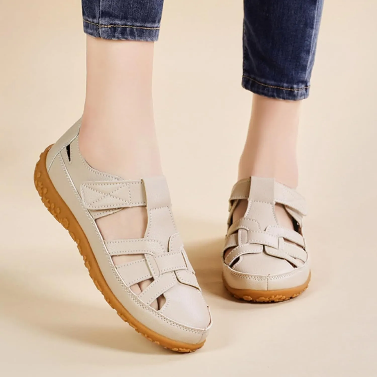 Women's Summer Leather Fisherman Sandals Casual Soft Bottom Hollow Out Non Slip Closed Round Toe Adjustable Hook Walking Sandals Lightweight Comfortable Beach Shoes